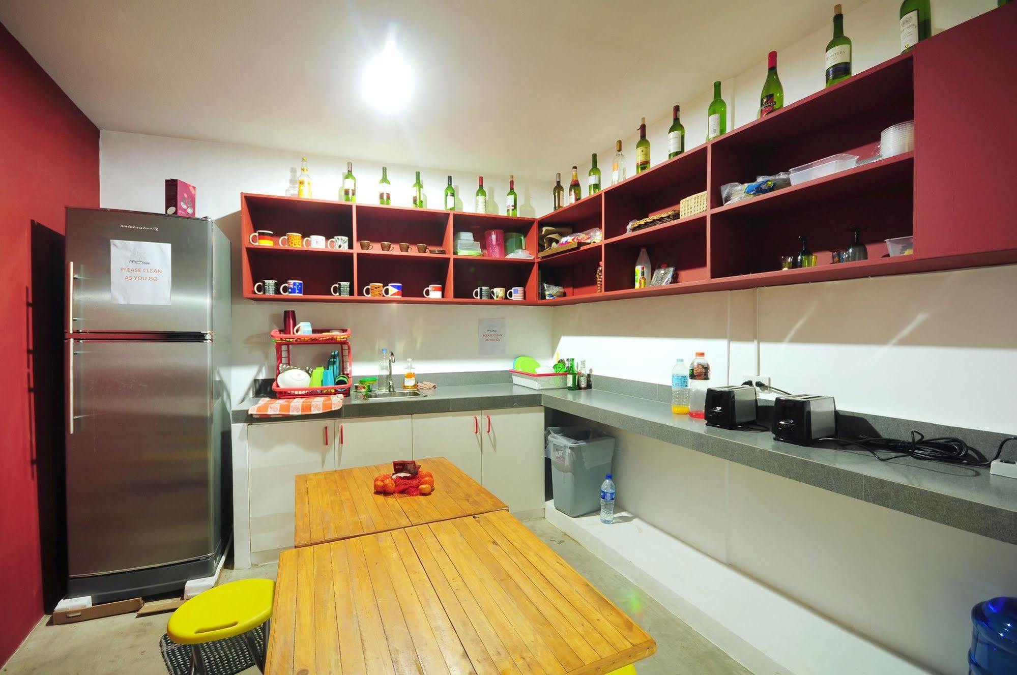 Mnl Boutique Hostel Makati City Exteriér fotografie